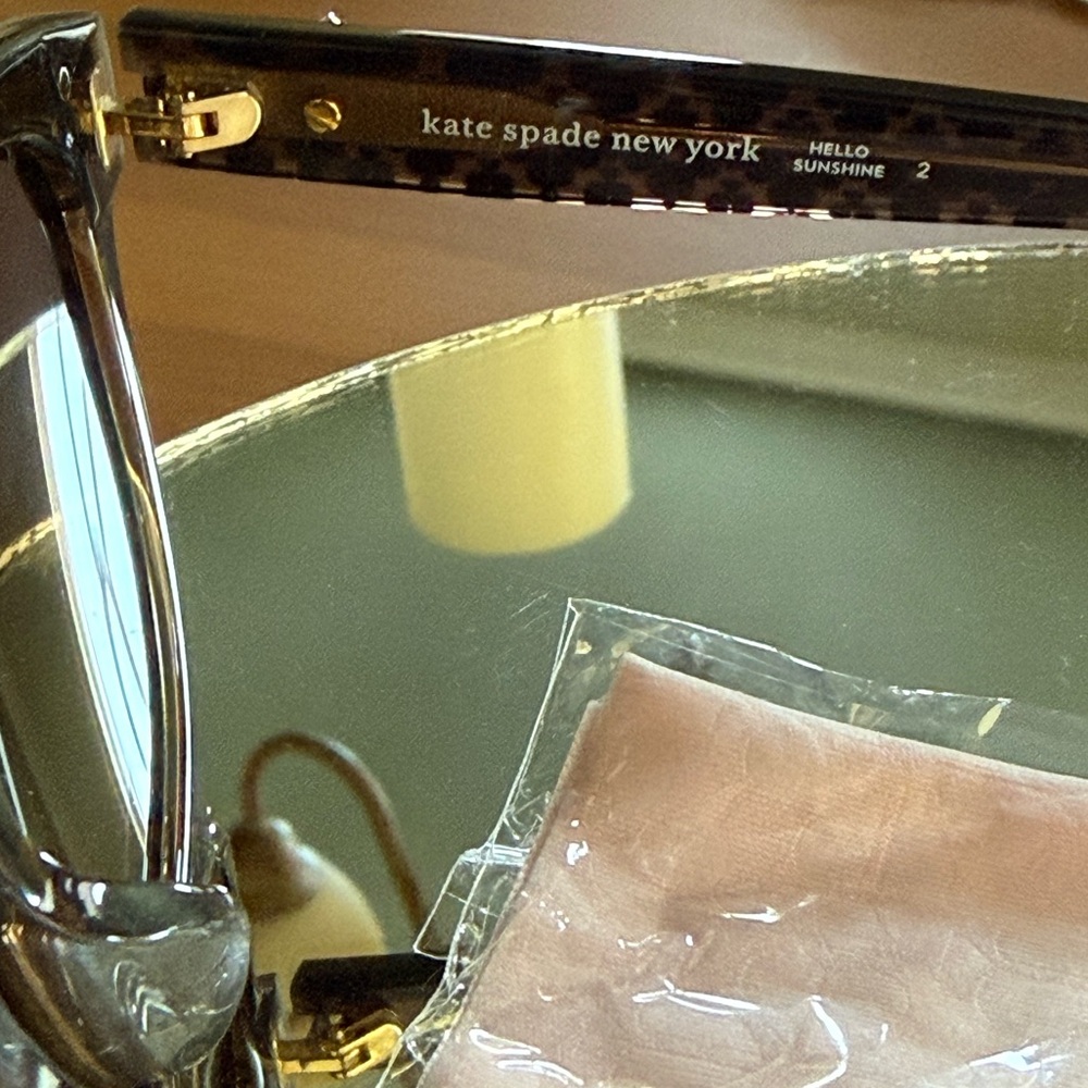 Kate Spade HELLO SUNSHINE Black Sunnies w/Case & cloth ! NEW IN CASE! - Picture 5 of 9